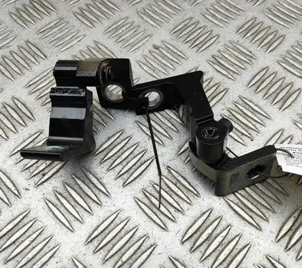 Rear door hinge set