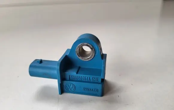 Skoda Yeti (5L) Airbag deployment crash/impact sensor 5K0959351A