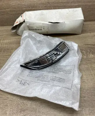 Ford Fiesta Front door wing mirror part 1547275 4201060