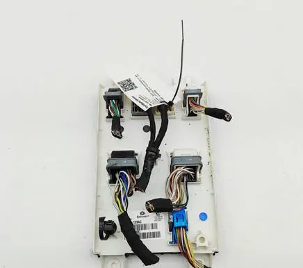 Jeep Grand Cherokee (WK) Central body control module 68236139AC P68236139AC