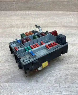 Citroen Xsara Picasso Fuse box set 9628024480