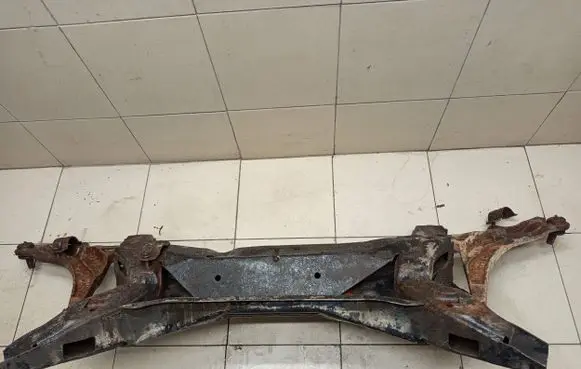 Chrysler Voyager Front subframe