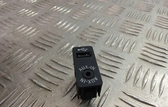 BMW X1 F48 F49 AUX in-socket connector 9229246