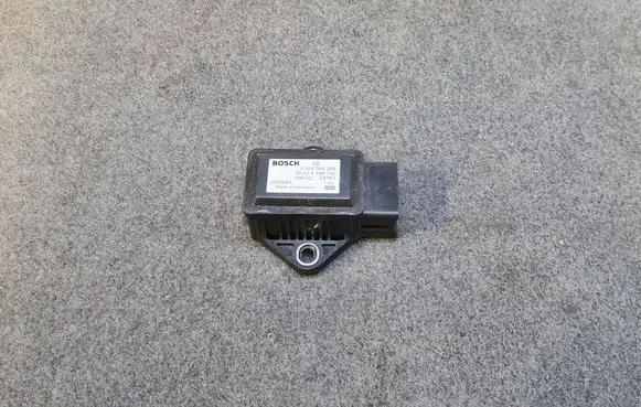 BMW 5 E60 E61 ESP acceleration yaw rate sensor 34526758750 0265005266 0029091