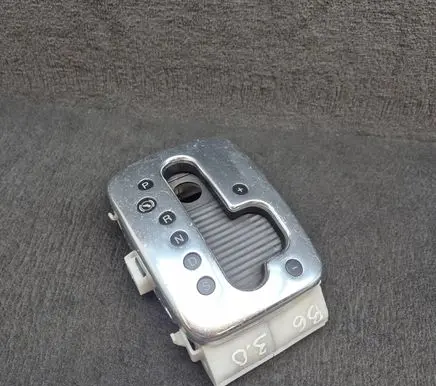 Audi A4 S4 B6 8E 8H Gear shifter/selector 8E1713111D 8E1713111D3Q7 8E1713110F3Q7