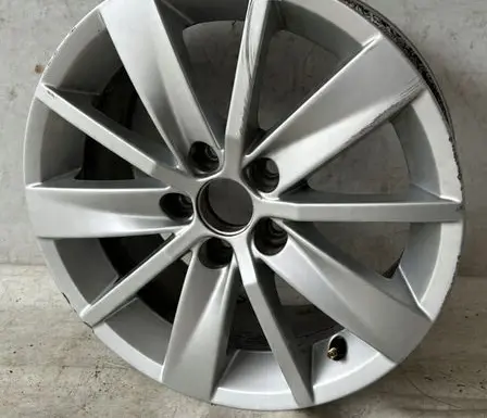 Volkswagen Polo IV 9N3 R15 alloy rim 6C0601025