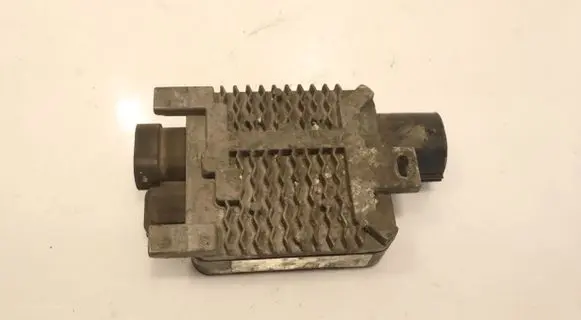 Ford Focus Fan control module 