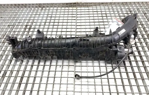 BMW X5 G05 Intake manifold 8477029
