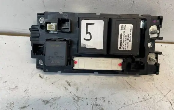 Toyota Prius (XW30) Fuse module 7140-5539