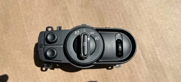 Mini Cooper Countryman F60 Light switch 9865865