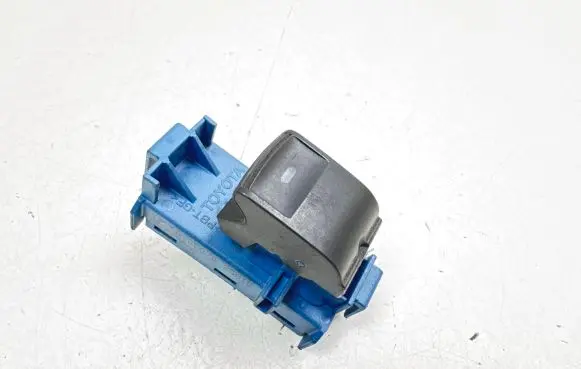 Toyota Avensis T270 Electric window control switch 481005070 25810