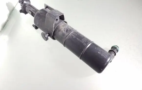Mercedes-Benz E A207 Headlight washer spray nozzle A2078600147