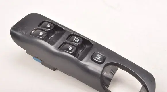Chevrolet Rezzo Quarter vent window switch 96190771