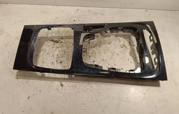 Opel Insignia B Gear shifter surround trim plastic 39126636