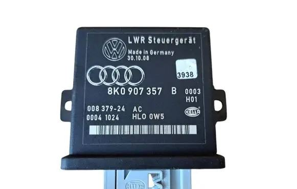 Audi A5 8T 8F Light module LCM 8K0907357B