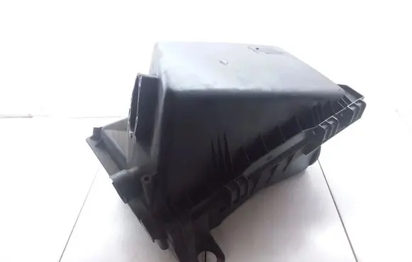 Volkswagen New Beetle Air filter box 1C0129607A 1J0129620