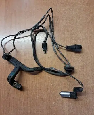 Mercedes-Benz S W126 ABS wheel speed sensor 1265451428