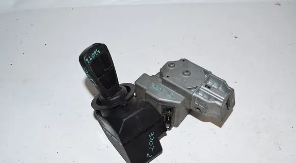 Mercedes-Benz E W210 Ignition lock 2087600205