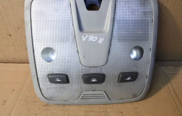 Volvo V70 Front seat light