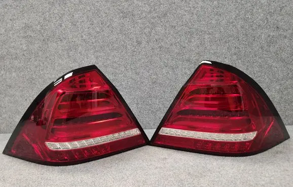 Mercedes-Benz C W203 Rear/tail lights set LTJ034 A2038200164 A2038200264