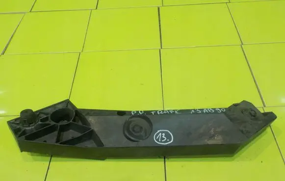 Renault Trafic III (X82) Front bumper mounting bracket 625001299R