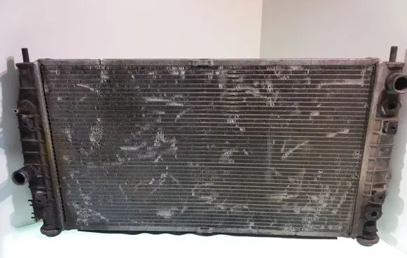 Chrysler 300M Coolant radiator 05010359AA