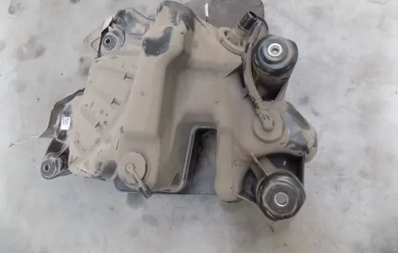 Renault Kadjar AdBlue liquid reservoir 20411-HV80E