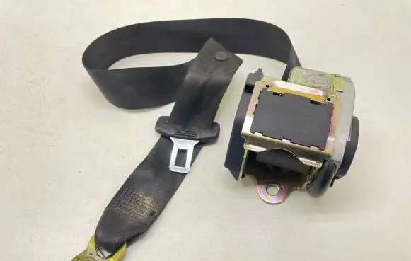 Audi A6 S6 C5 4B Middle seatbelt (rear) 4B9857807 560380800 14112001F