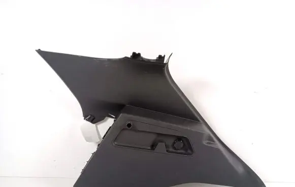 (D)pillar trim (top)
