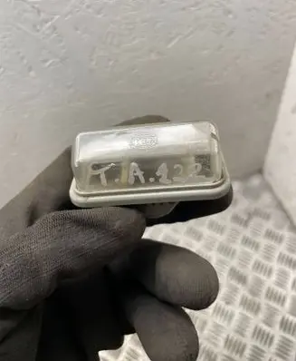 Toyota Avensis T250 Number plate light e1001479