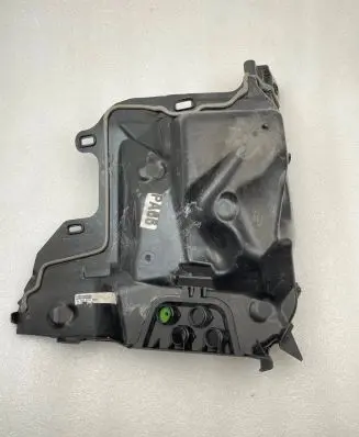 Mercedes-Benz GLS X167 Heat shield in engine bay A1676201902