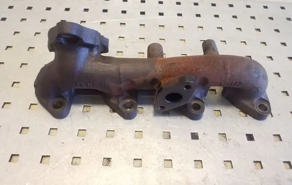 Hyundai i40 Exhaust manifold