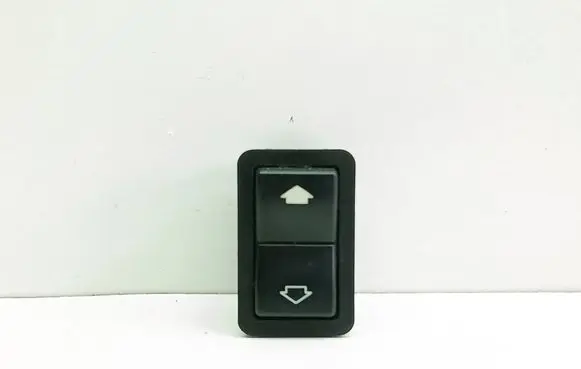 BMW 5 E39 Electric window control switch 8368974