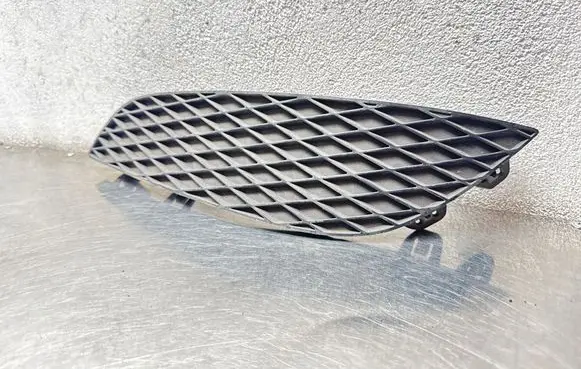Opel Astra H Front bumper lower grill 13225762 375768702