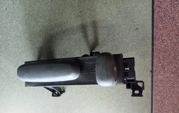 Toyota Avensis T250 Seat control switch 18A188
