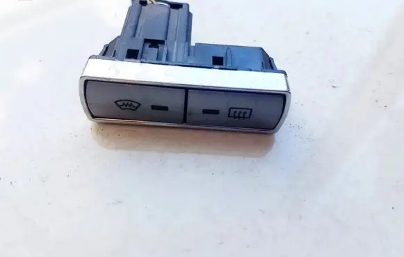 Ford Mondeo Mk III Windscreen/window heater switch 4S7T18K574 D3L0A