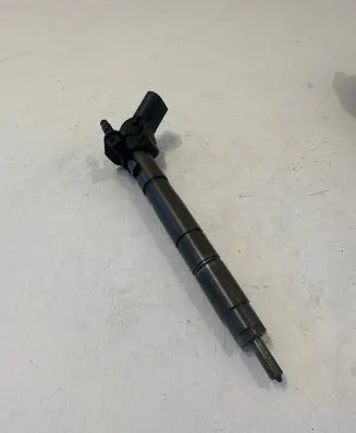 Audi A6 S6 C6 4F Fuel injector 059130277aA 0445115035