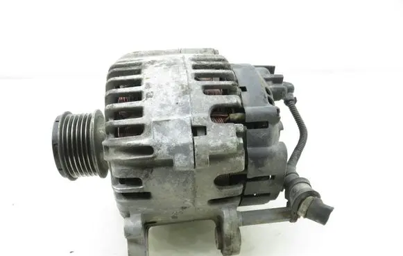 Volkswagen Golf V Generator/alternator 06F903023C