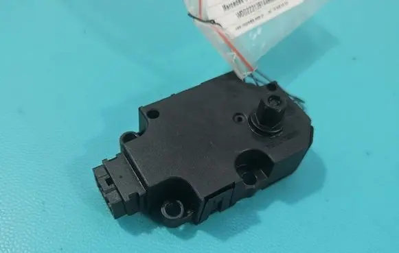 Mercedes-Benz S W222 A/C air flow flap actuator/motor HEUT0045K IMPRK1561047