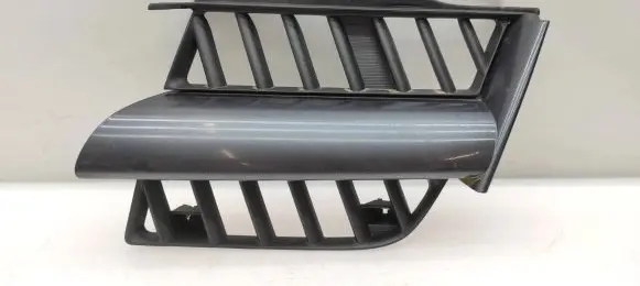 Mitsubishi Outlander Front bumper upper radiator grill MN175977