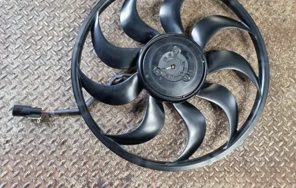 Ford Escape IV Electric radiator cooling fan 3137234073 1137329007