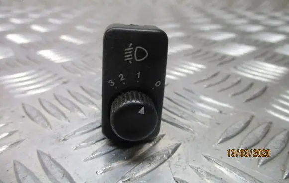 KIA Shuma Headlight level adjustment motor 