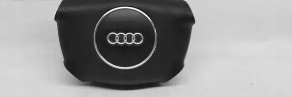 Steering wheel airbag