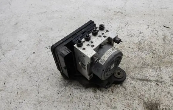 Volkswagen Golf Sportsvan ABS Pump 3Q0907379K 10062530681 10091603213T