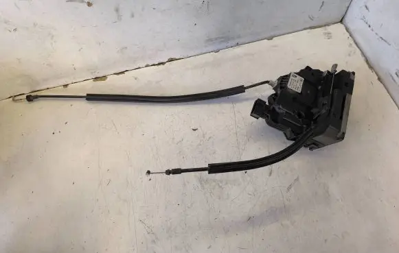 Fiat Ducato Front door lock 1393819080 977713102 2211170657