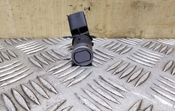 Audi A6 S6 C5 4B Parking PDC sensor 4B0919275B
