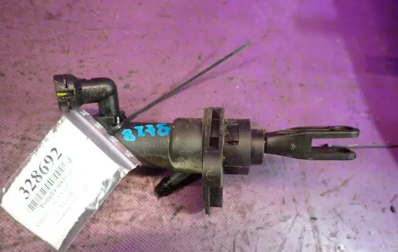 Clutch slave cylinder