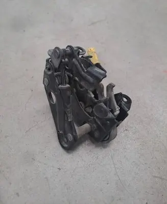 BMW 5 F10 F11 Engine bonnet/hood lock/catch 7184442 A17184420