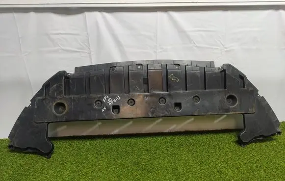 Ford Fusion II Front bumper skid plate/under tray DS738B384CC