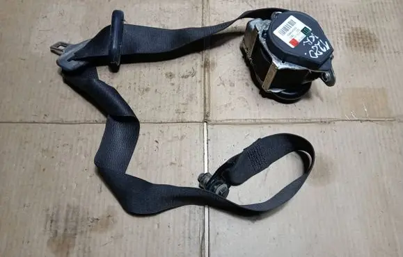 Mitsubishi Colt Front seatbelt 606844000